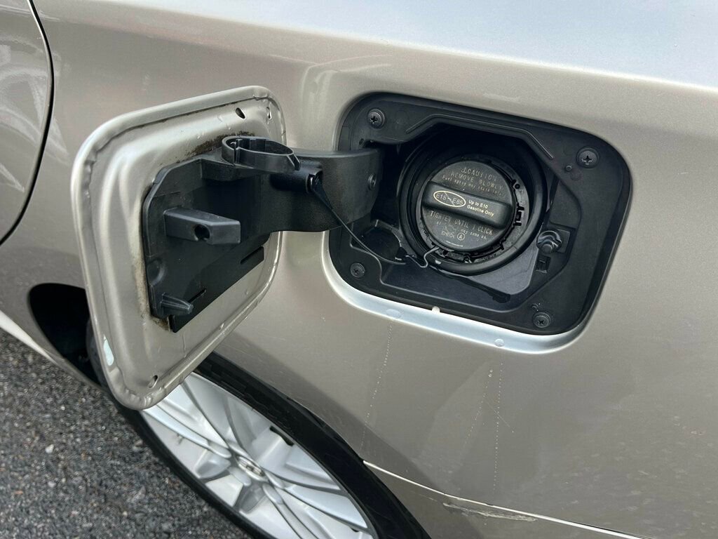 Used 2013 Toyota Avalon image 33