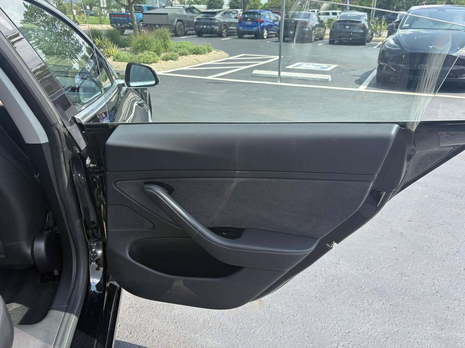 Used 2018 Tesla Model 3 Long Range AWD/4WD image 15