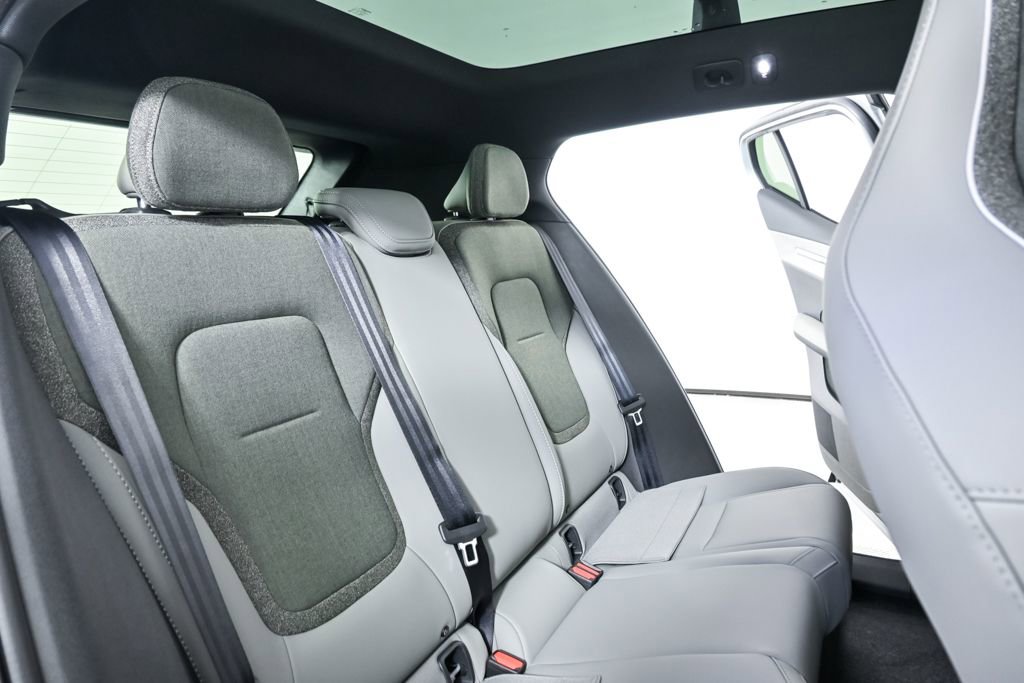 New 2026 Volvo EX30 Cross Country Ultra w/ Protection Package Premier image 20