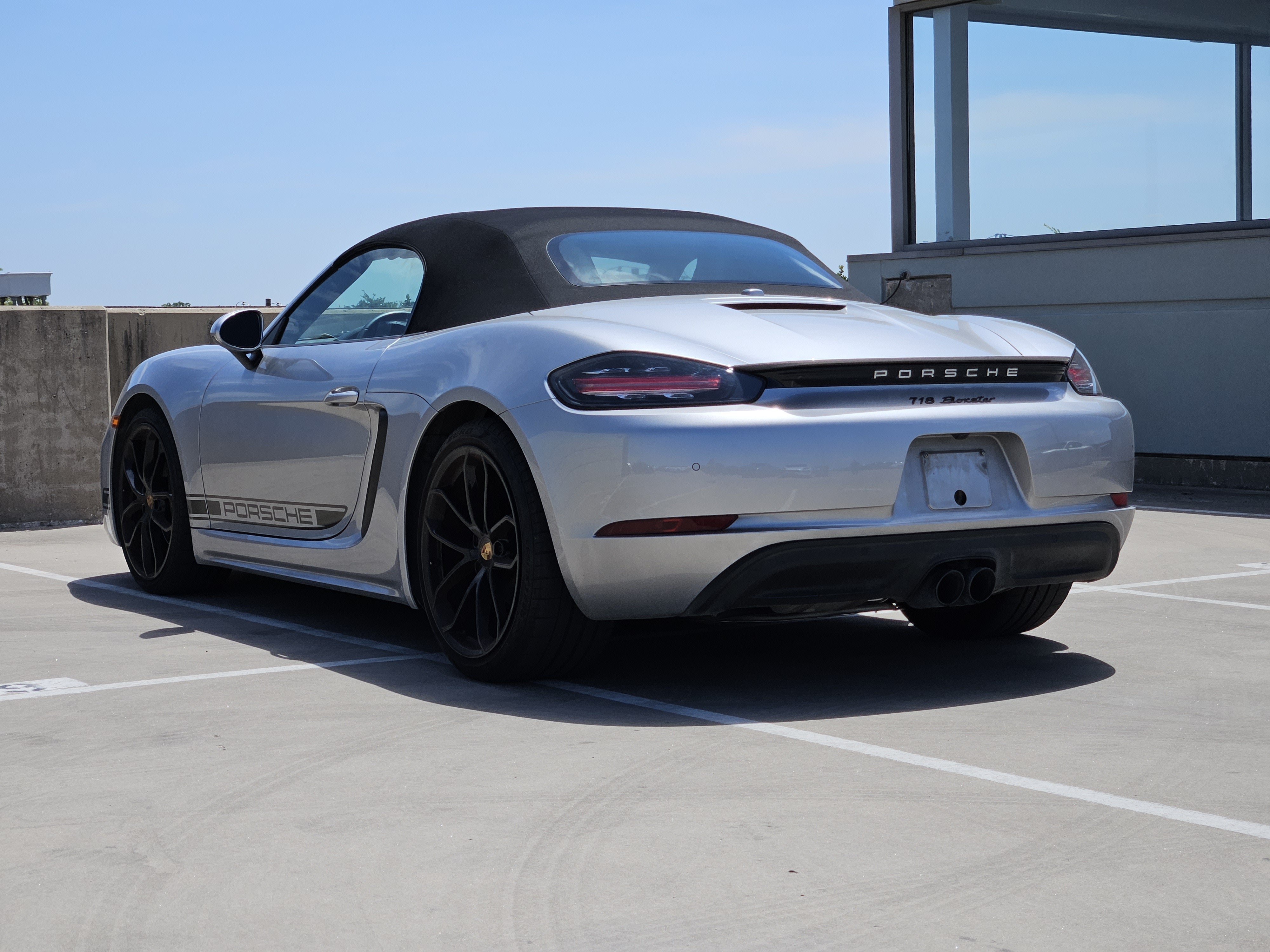Certified 2024 Porsche 718 Boxster RWD image 3