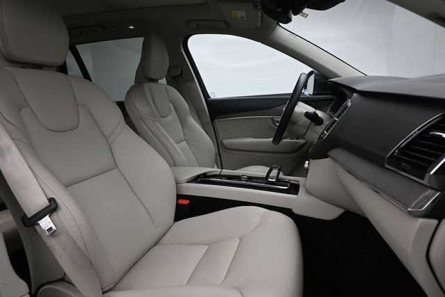 Used 2023 Volvo XC90 B6 Plus w/ Protection Package Premier AWD/4WD image 36