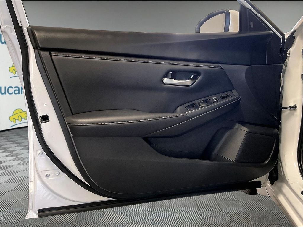 Certified 2024 Nissan Sentra SV FWD image 8