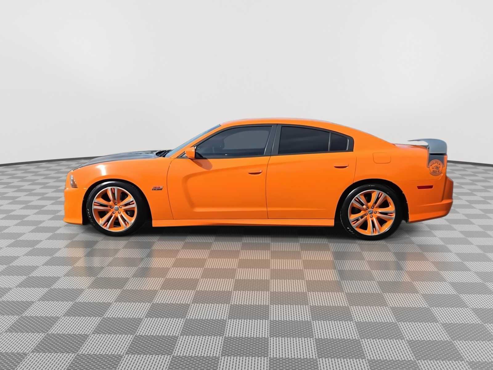 Used 2014 Dodge Charger SRT8 Super Bee w/ Convenience Group II RWD image 5
