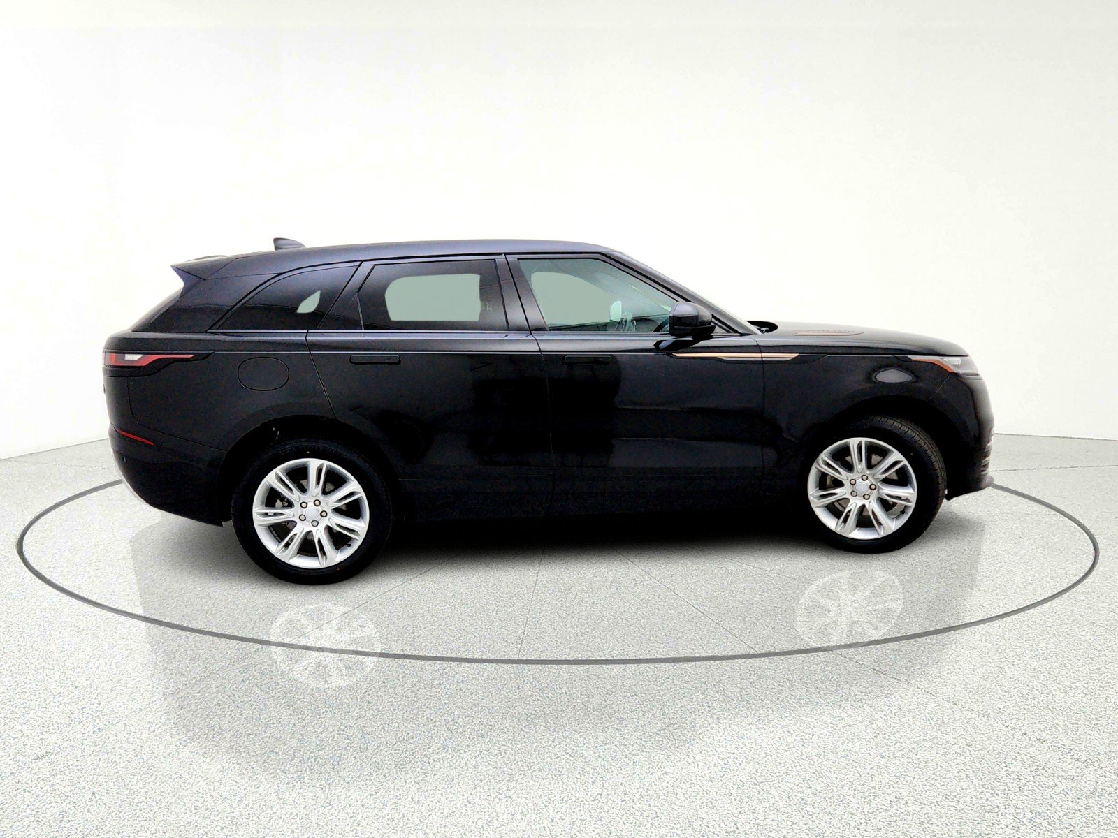 Used 2023 Land Rover Range Rover Velar R-Dynamic S image 9