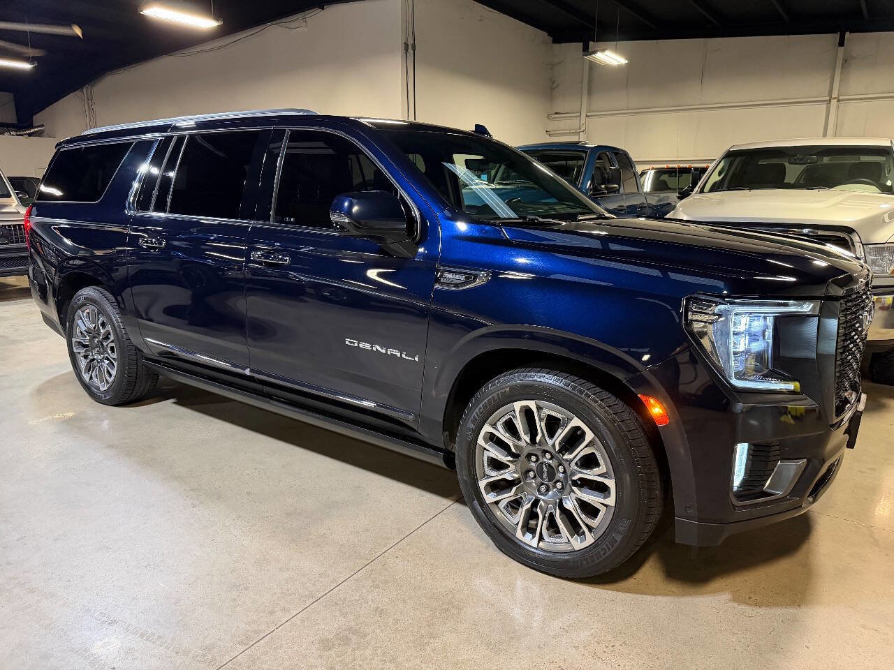 Used 2023 GMC Yukon XL Denali Ultimate image 51