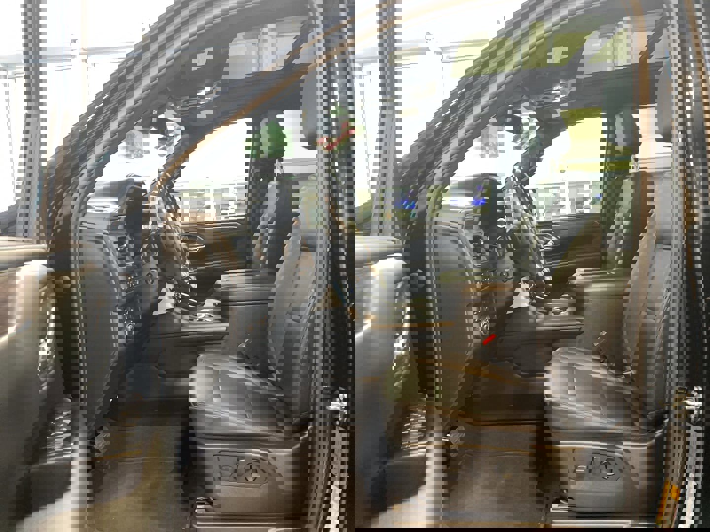 Used 2022 Chevrolet Tahoe LT w/ LT Signature Plus Package image 8