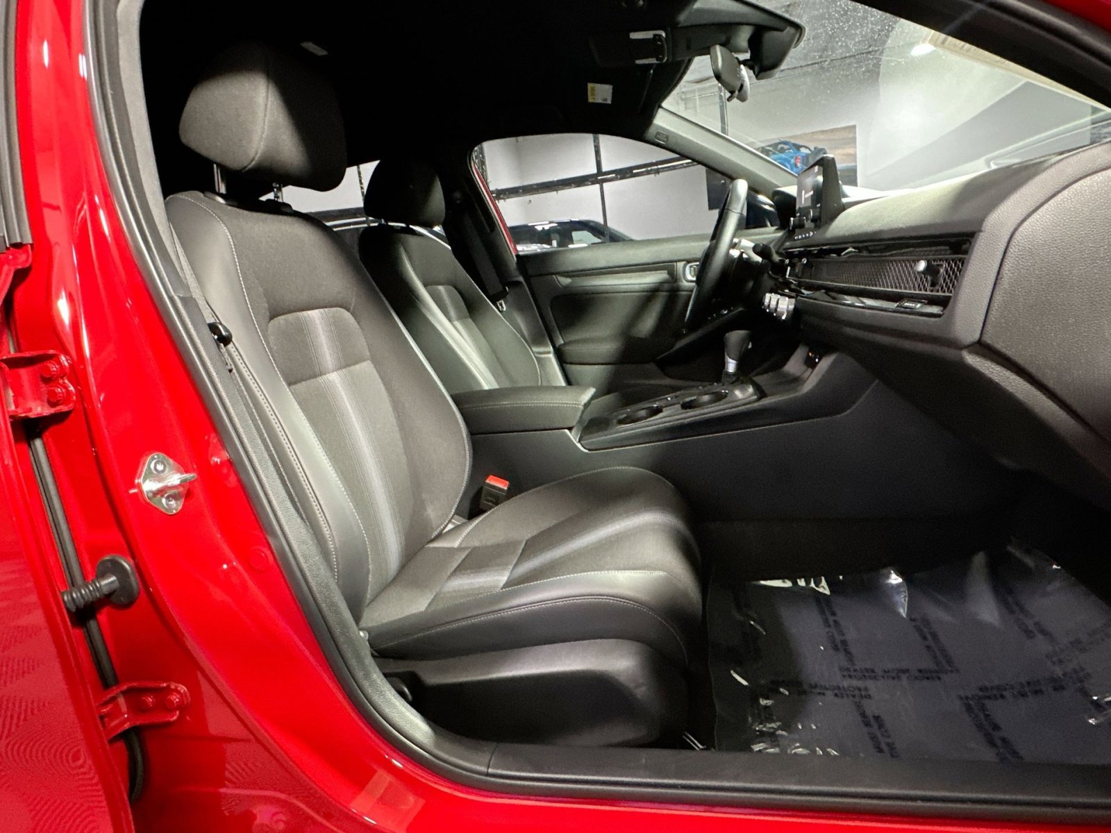 Used 2025 Honda Civic Sport image 32