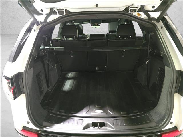 Used 2024 Land Rover Discovery Sport Dynamic SE image 12