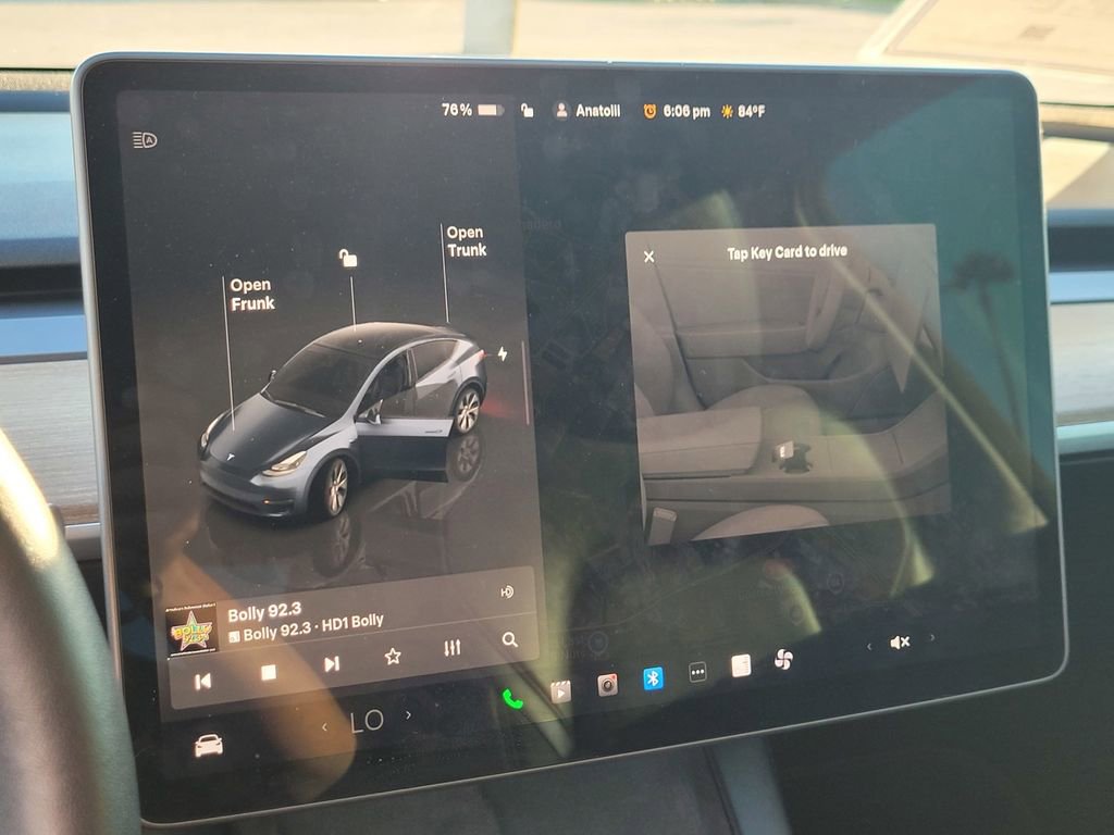 Used 2024 Tesla Model Y Long Range image 16