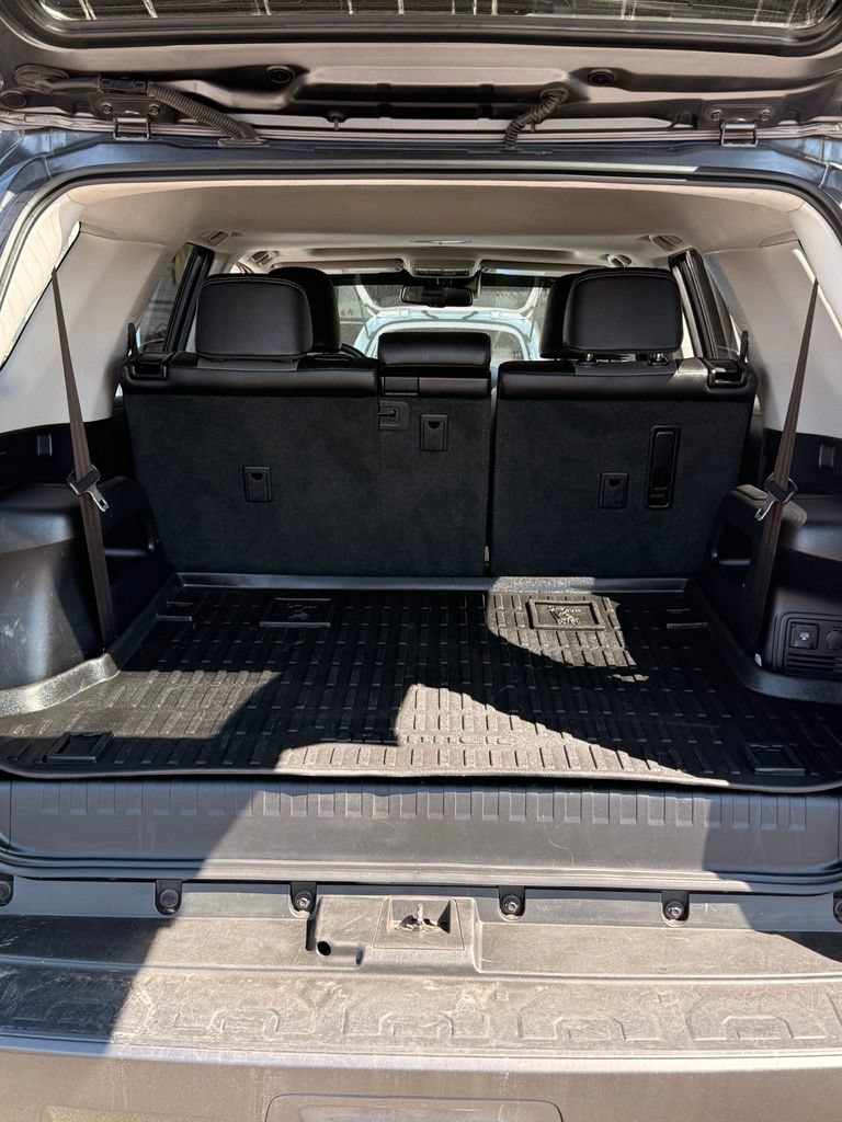 Used 2022 Toyota 4Runner SR5 Premium w/ Moonroof Package AWD/4WD image 26
