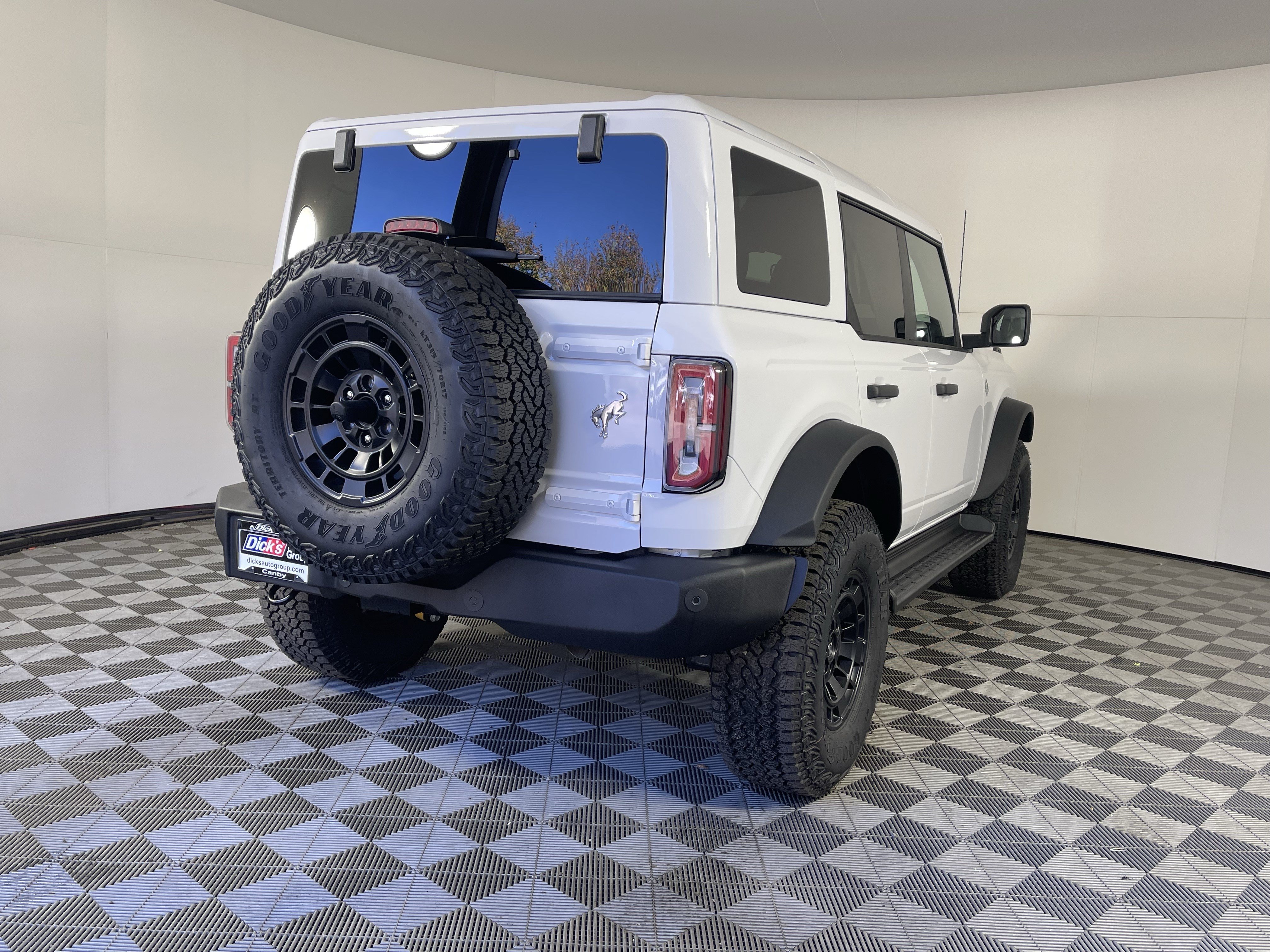 New 2026 Ford Bronco Outer Banks w/ Sasquatch Package AWD/4WD image 5