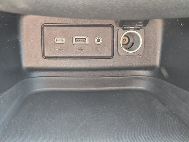 Used 2020 Chevrolet Equinox LT FWD image 26