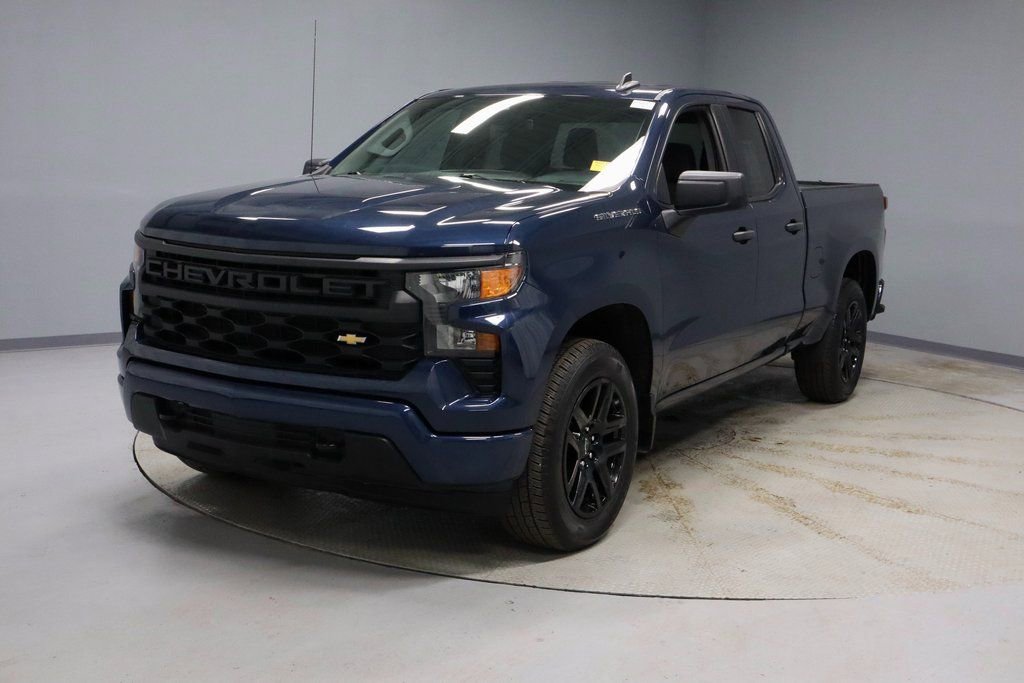 Used 2022 Chevrolet Silverado 1500 Custom AWD/4WD image 6