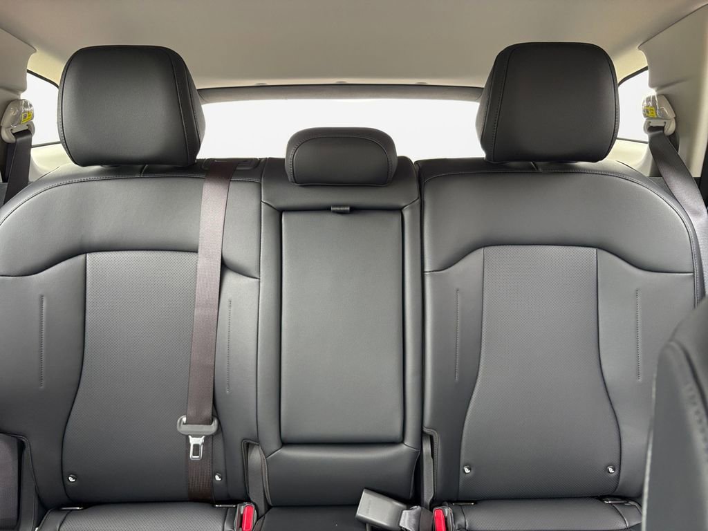 New 2025 Kia Sportage EX image 16