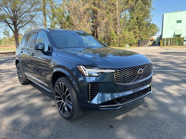 New 2026 Volvo XC90 B6 Plus w/ Protection Package Premier AWD/4WD image 4