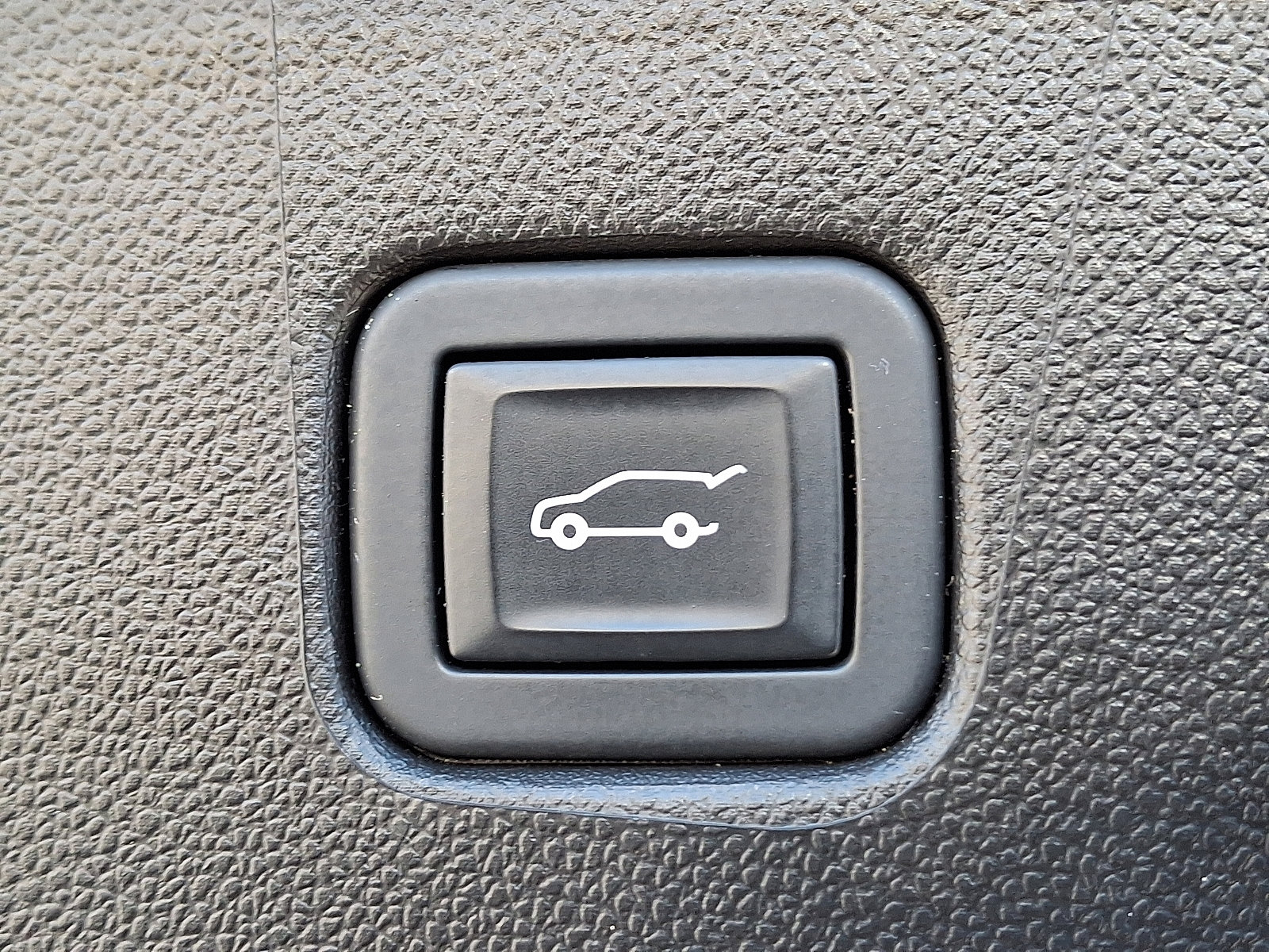 Certified 2023 Chevrolet Blazer RS w/ Enhanced Convenience Package image 30