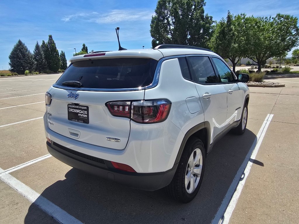 Used 2022 Jeep Compass Latitude AWD/4WD image 6