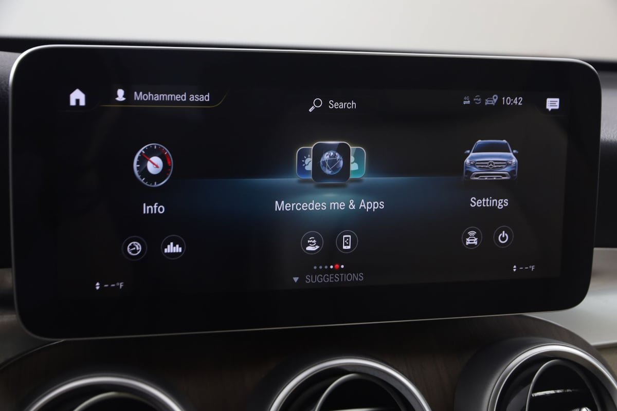 Used 2021 Mercedes-Benz GLC 300 4MATIC image 34