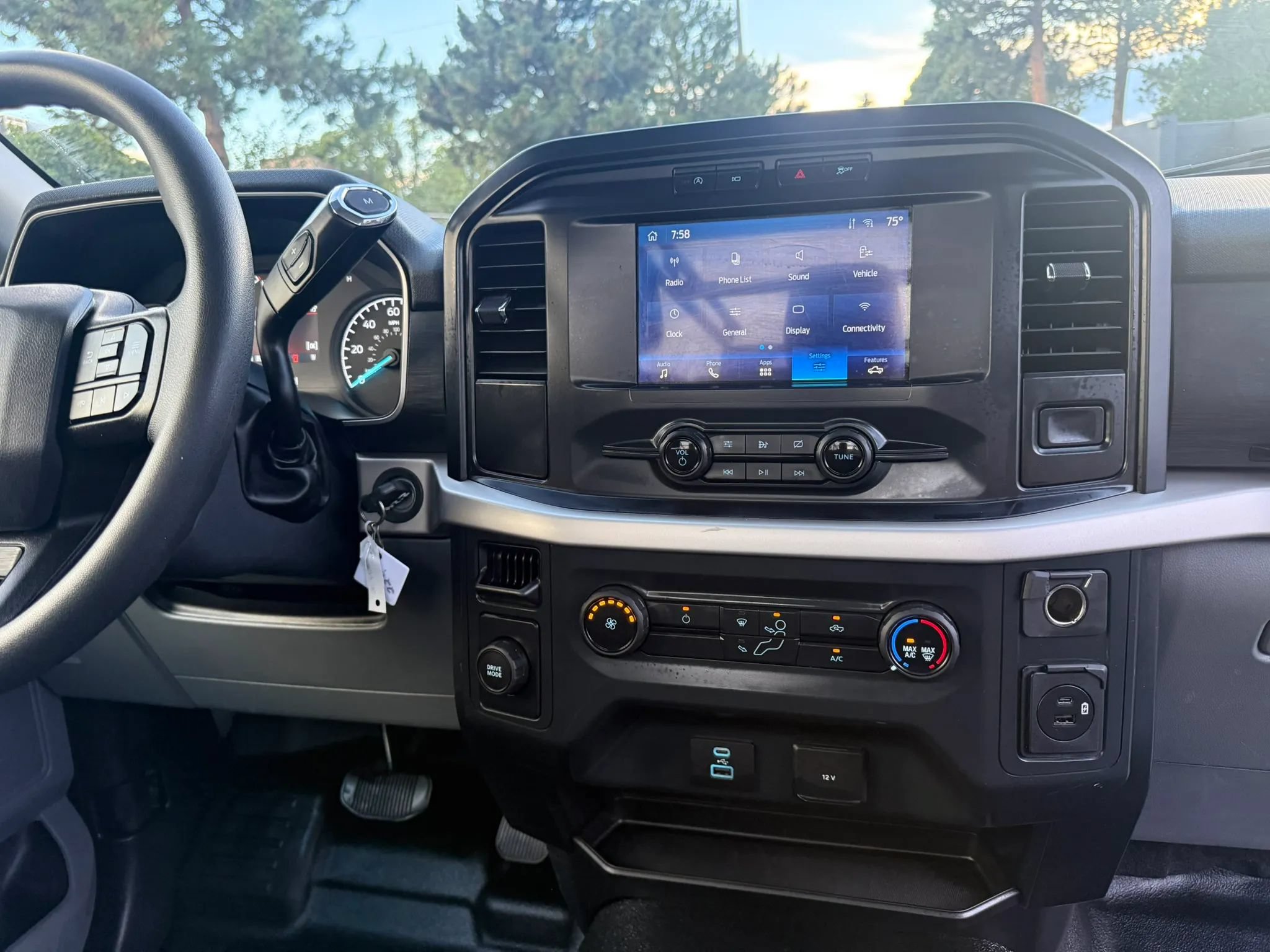 Used 2021 Ford F150 XL RWD image 25