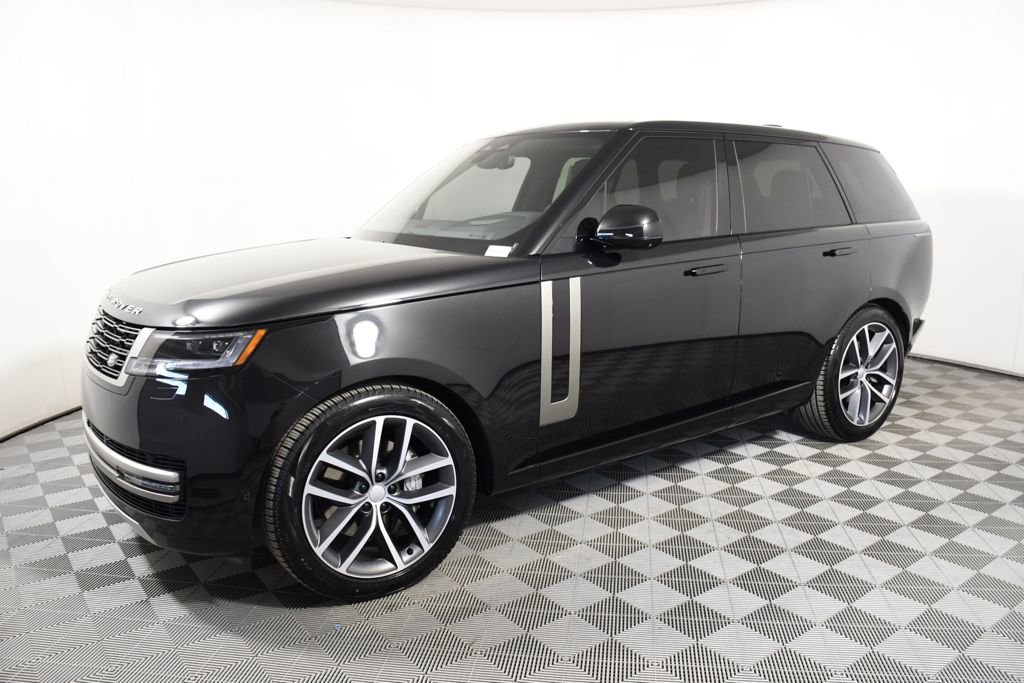 Certified 2025 Land Rover Range Rover SE image 2