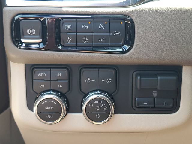 Used 2026 GMC Yukon XL Denali w/ Denali Reserve Package AWD/4WD image 21