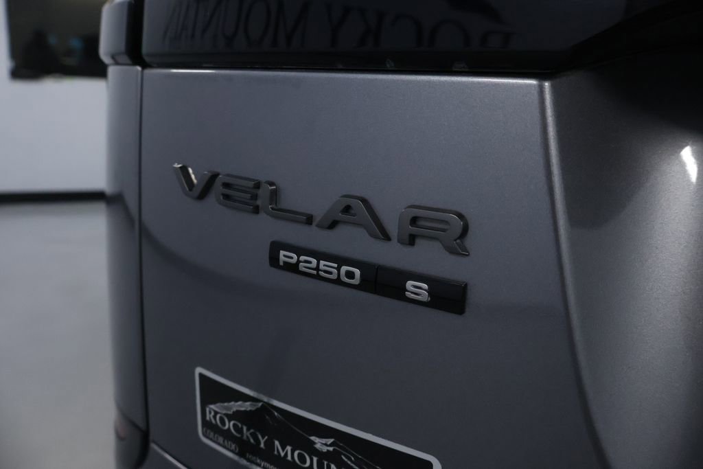 Used 2020 Land Rover Range Rover Velar R-Dynamic S image 7