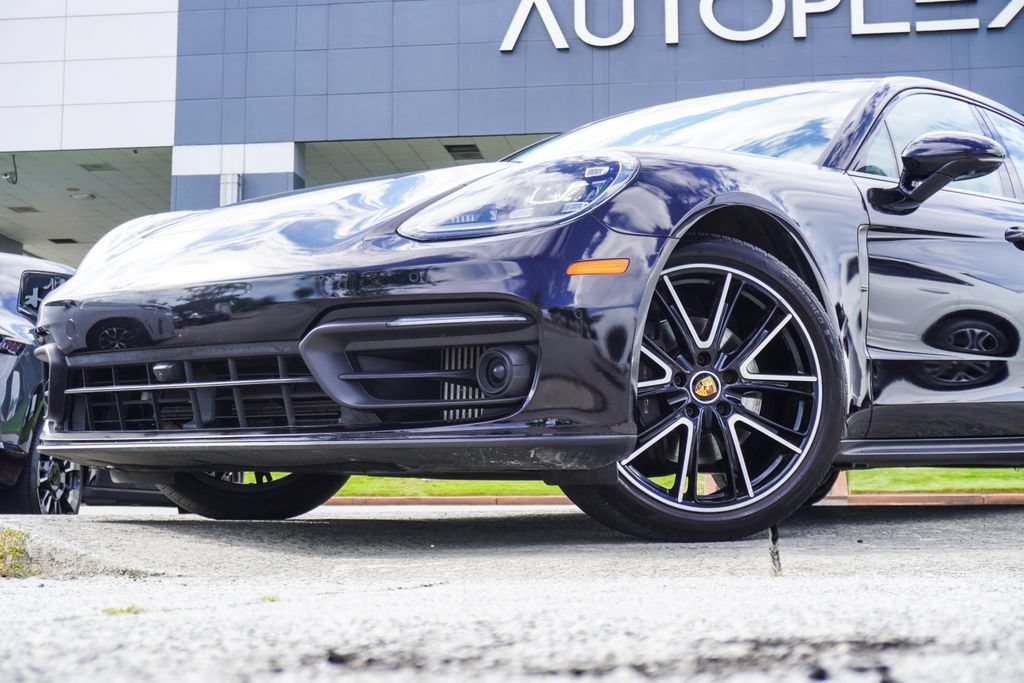 Used 2023 Porsche Panamera 4 Platinum Edition AWD/4WD image 2