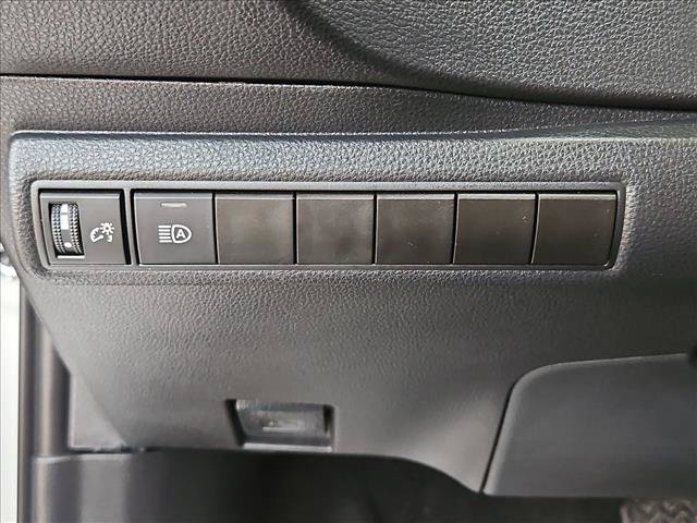 Used 2025 Toyota Corolla LE FWD image 16