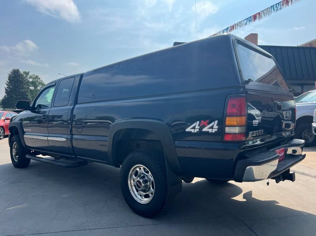 Used 2006 GMC Sierra 2500 SLE w/ Onstar Plus Package AWD/4WD image 5