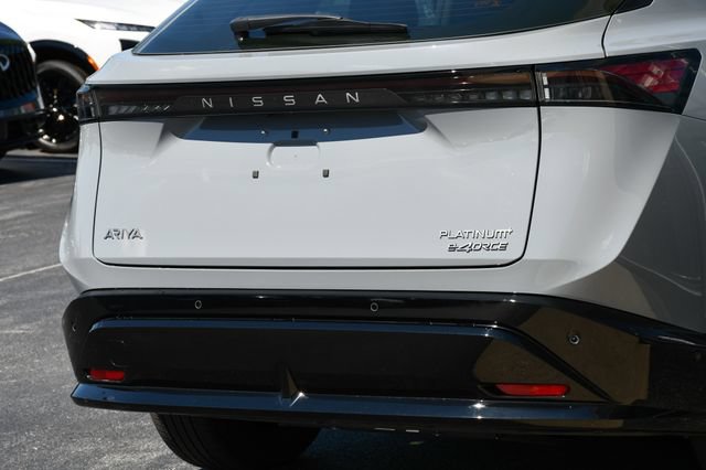 Used 2023 Nissan Ariya AWD/4WD image 30