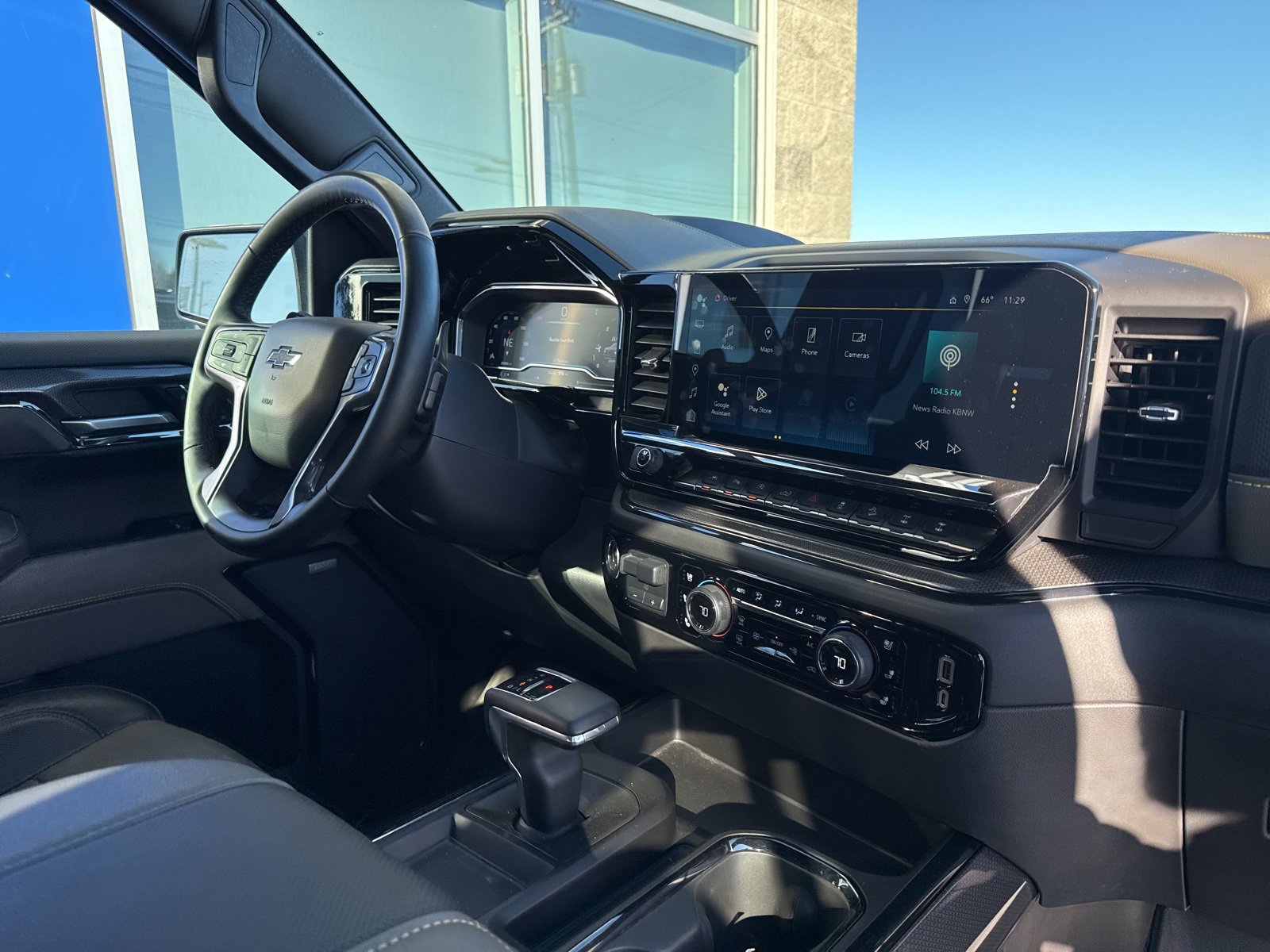 Used 2024 Chevrolet Silverado 1500 ZR2 w/ Technology Package image 13