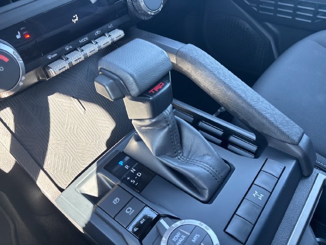 Used 2024 Toyota Tacoma TRD Off-Road AWD/4WD image 21