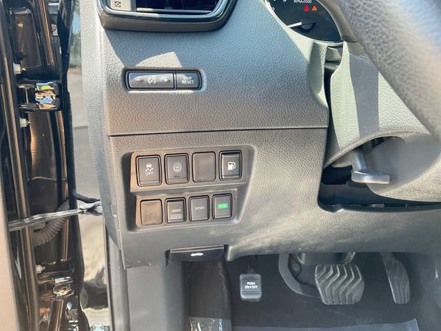 Used 2019 Nissan Rogue S AWD/4WD image 18