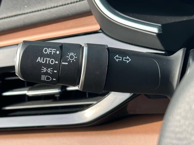 Certified 2026 Acura MDX w/ Technology Package FWD image 34