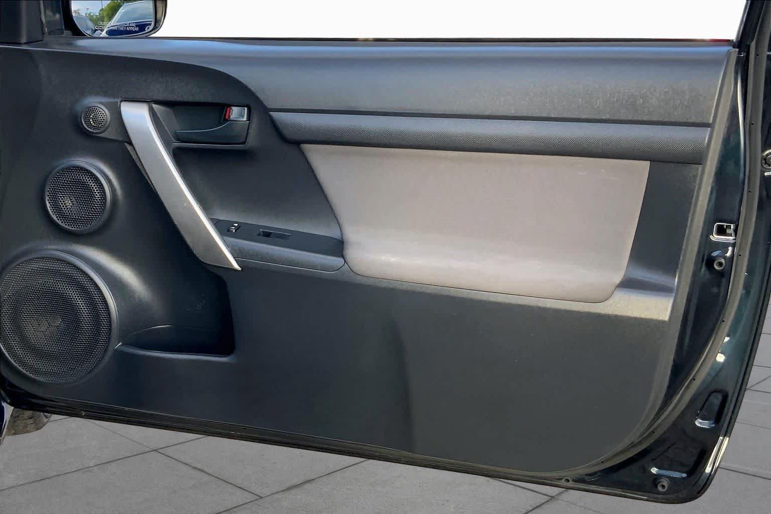 Used 2015 Scion tC FWD image 21