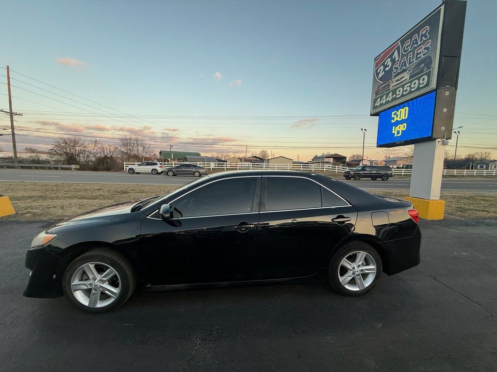 Used 2012 Toyota Camry SE image 6