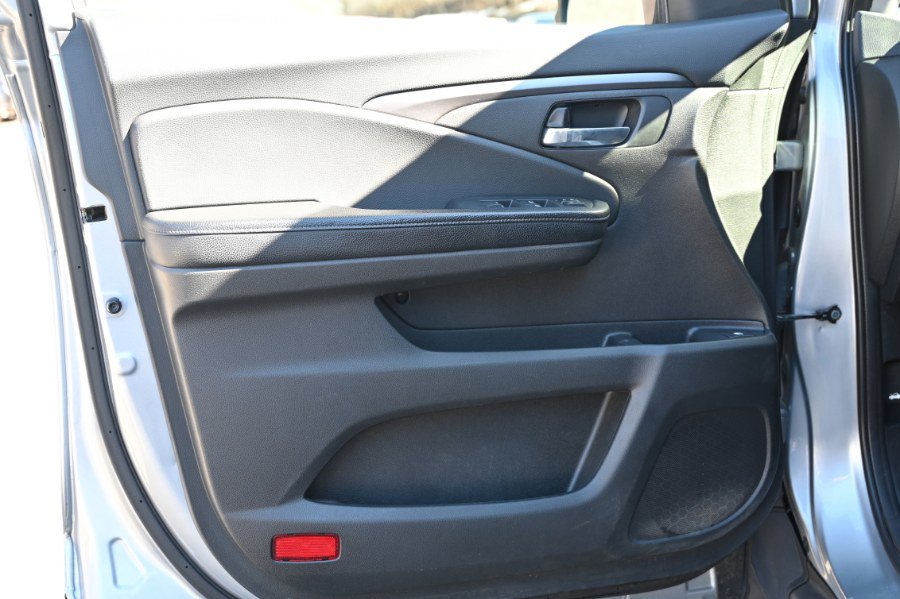 Used 2018 Honda Ridgeline RTL image 17