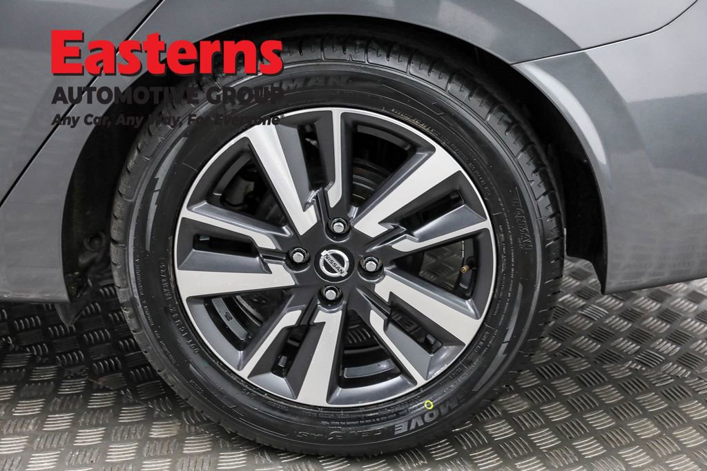 Used 2021 Nissan Versa SV image 30