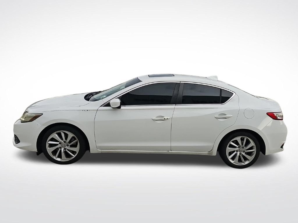 Used 2017 Acura ILX FWD image 4