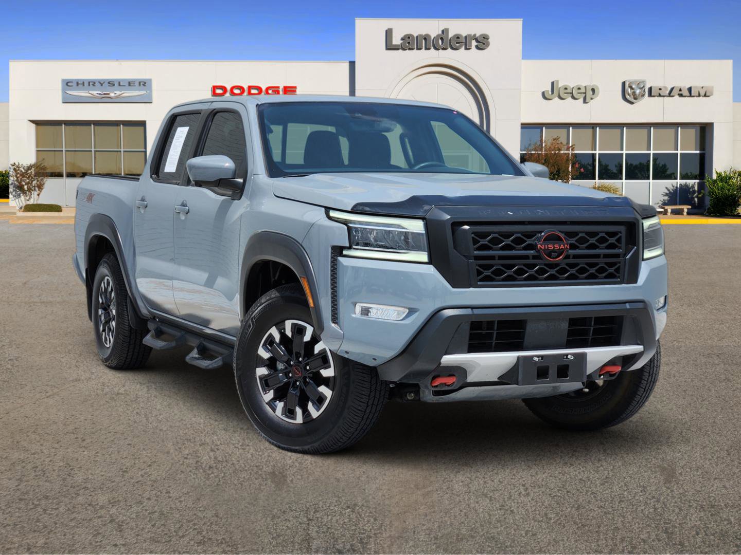 Used 2024 Nissan Frontier PRO-4X w/ Pro Convenience Package