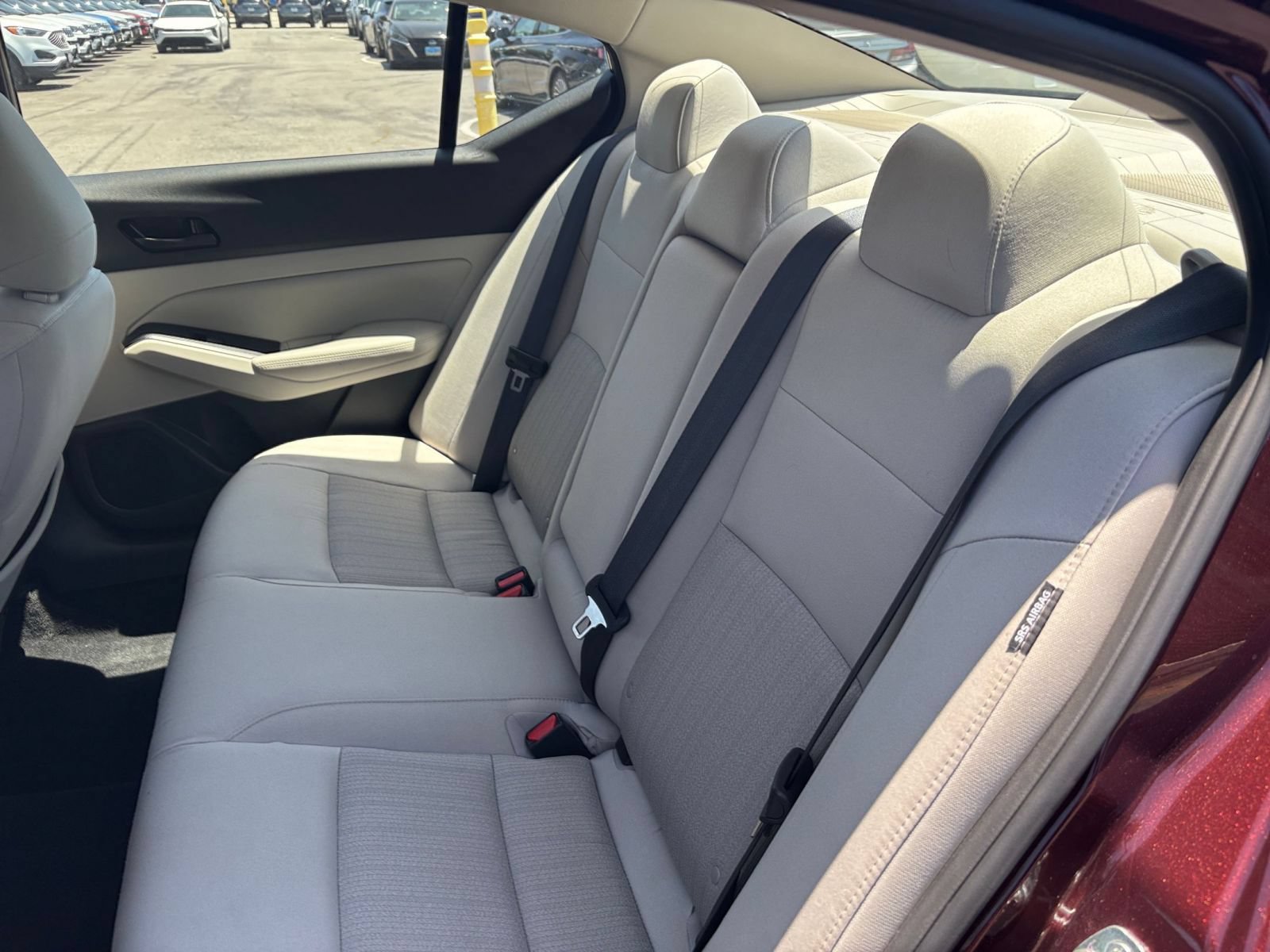 Used 2025 Nissan Altima 2.5 SV FWD image 27