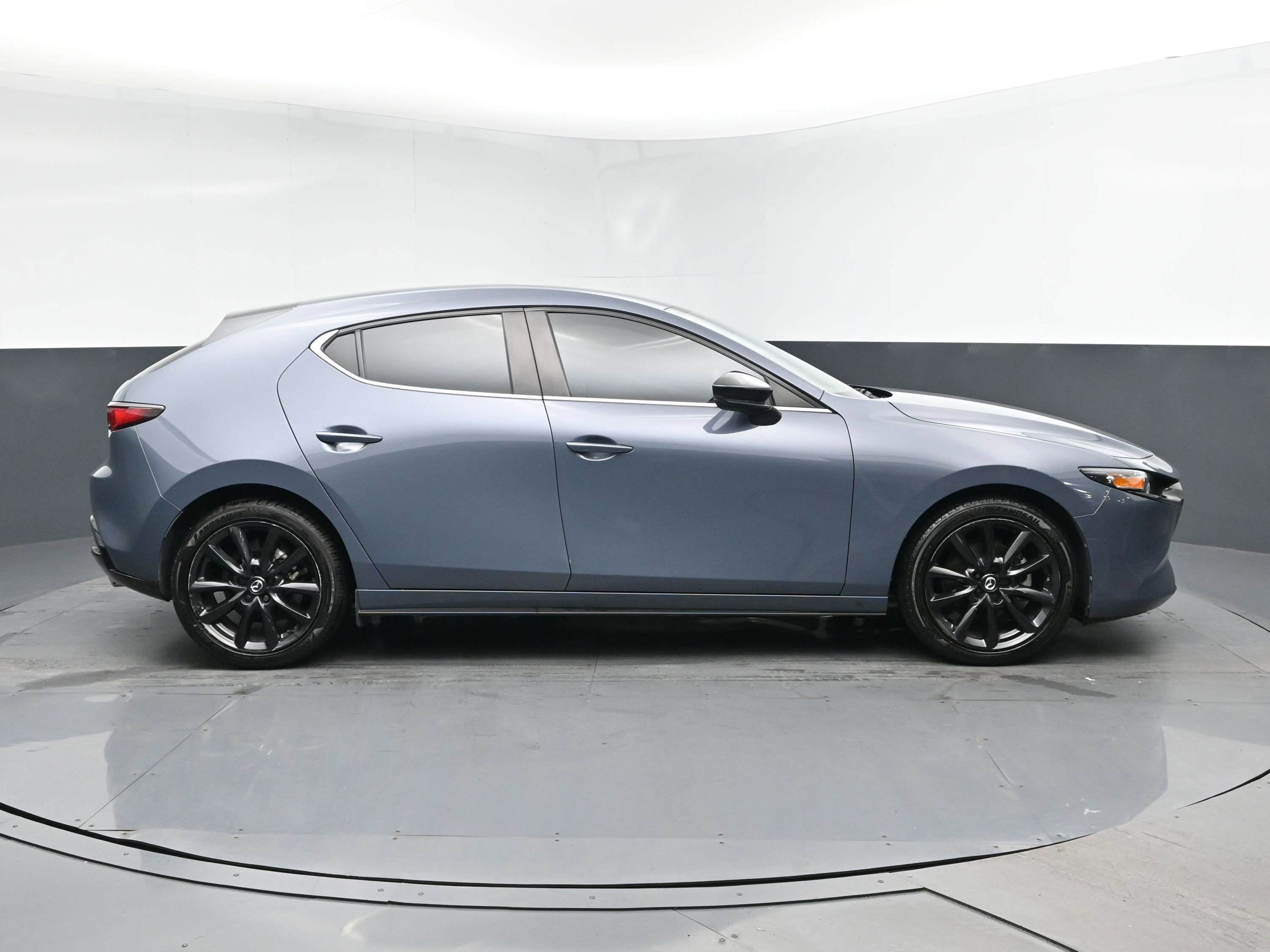 Used 2023 MAZDA MAZDA3 s AWD/4WD image 3