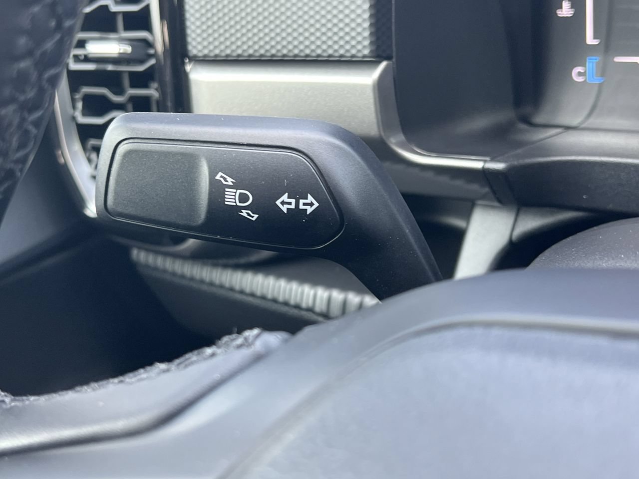 New 2025 Ford Ranger XLT w/ Technology Package RWD image 10