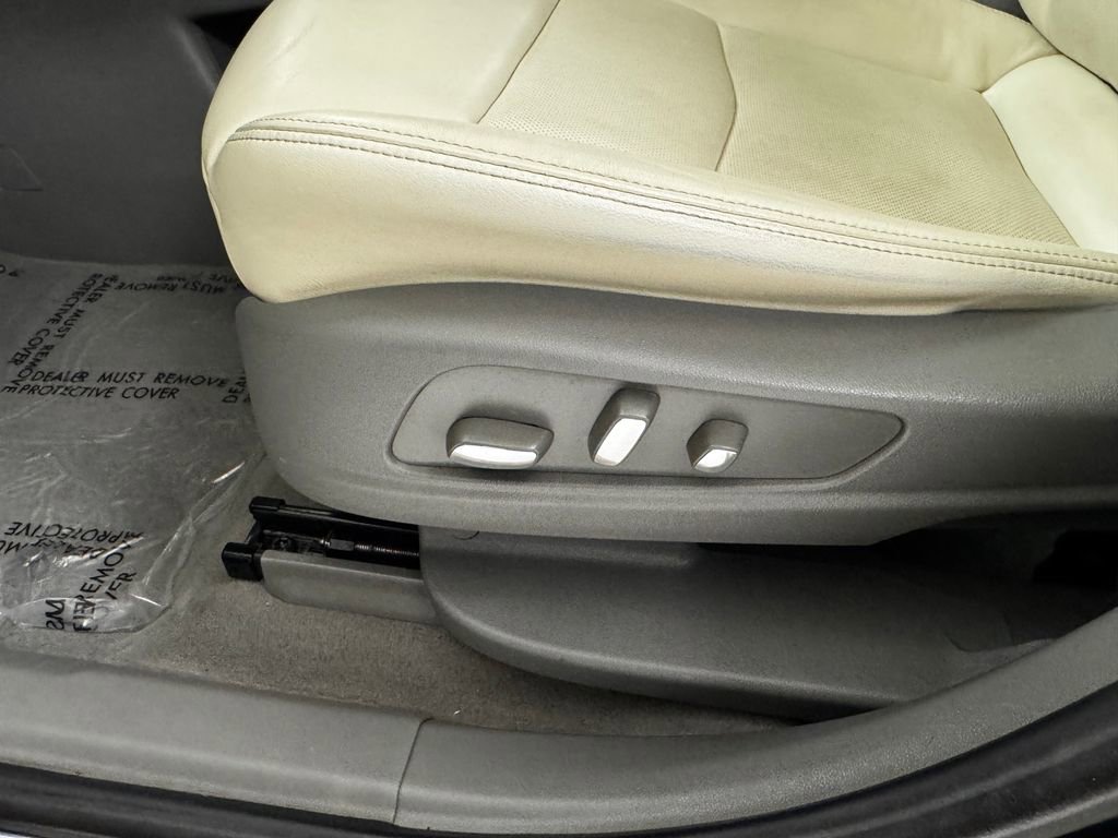 Used 2024 Cadillac XT6 Premium Luxury image 38