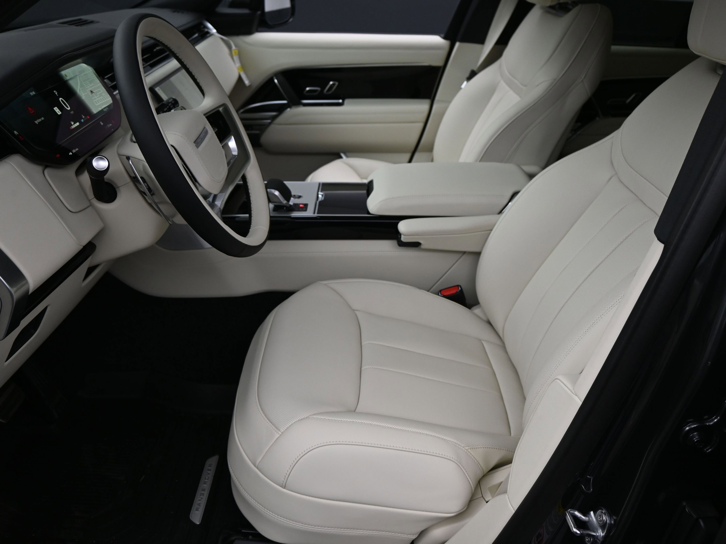 New 2026 Land Rover Range Rover SE image 5