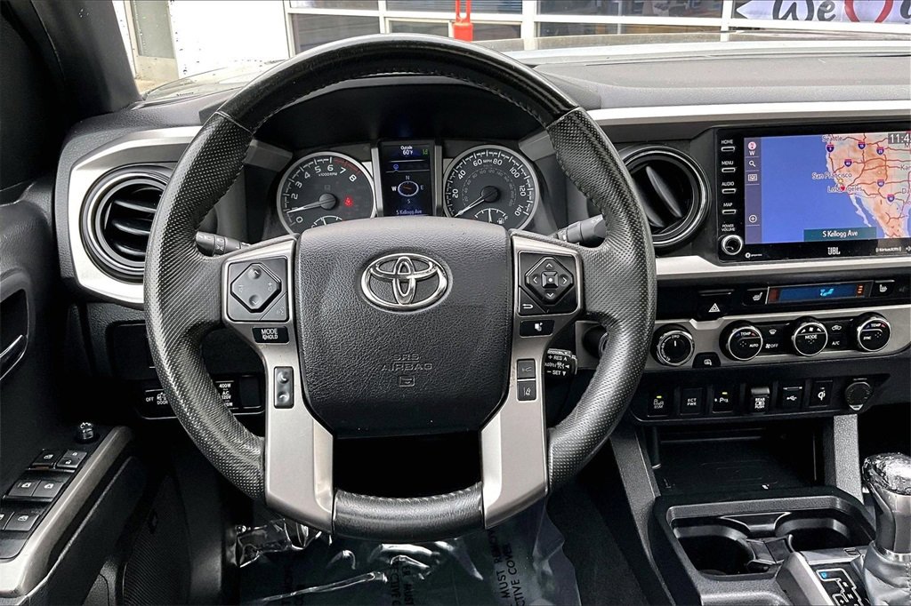 Used 2022 Toyota Tacoma Limited image 9