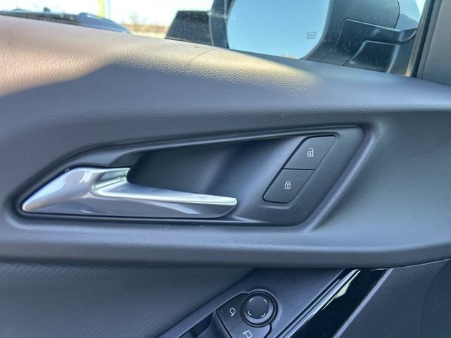 New 2026 Chevrolet Equinox LT w/ Midnight Edition FWD image 12