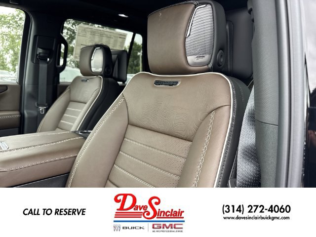 New 2026 GMC Yukon Denali Ultimate AWD/4WD image 11