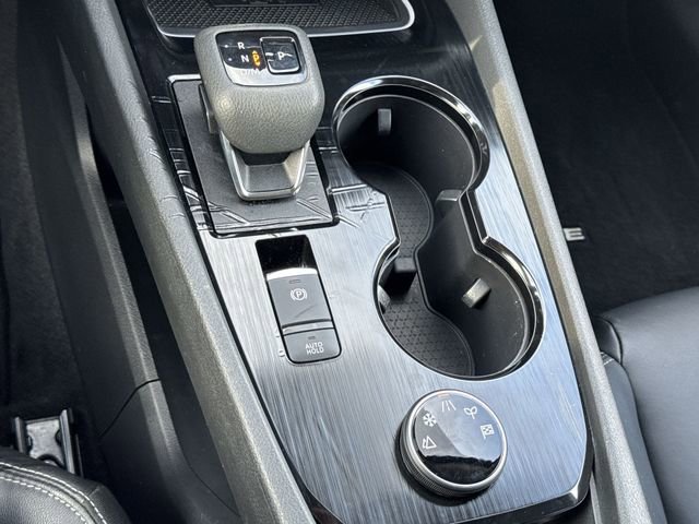 Used 2024 Nissan Rogue SL image 16