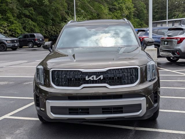 Used 2023 Kia Telluride EX w/ EX Captain's Chair Package AWD/4WD image 8